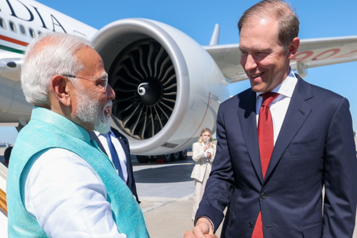 During the grand reception for PM Modi at Moscow airport, Russia sends a signal to China.